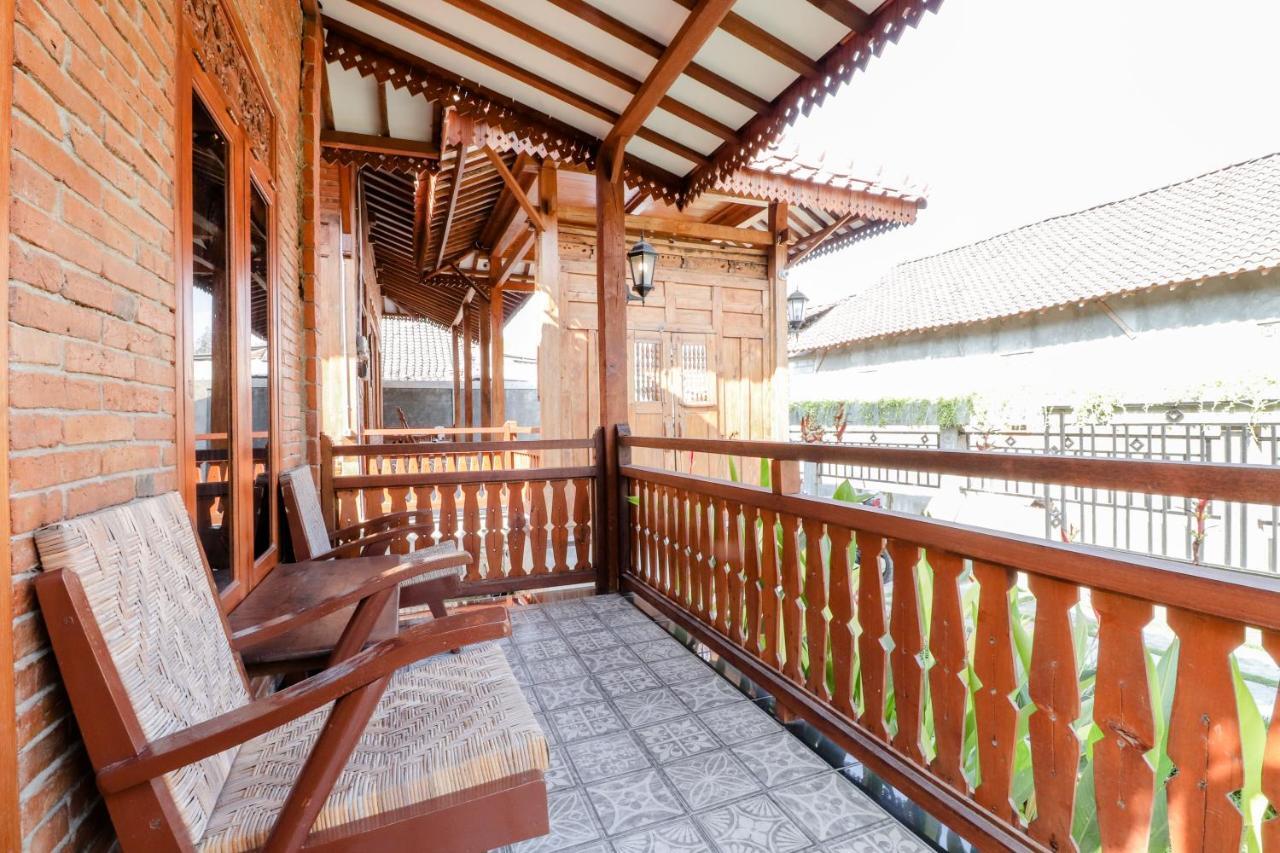 Omah Teras Bata Guesthouse Yogyakarta Ngoại thất bức ảnh