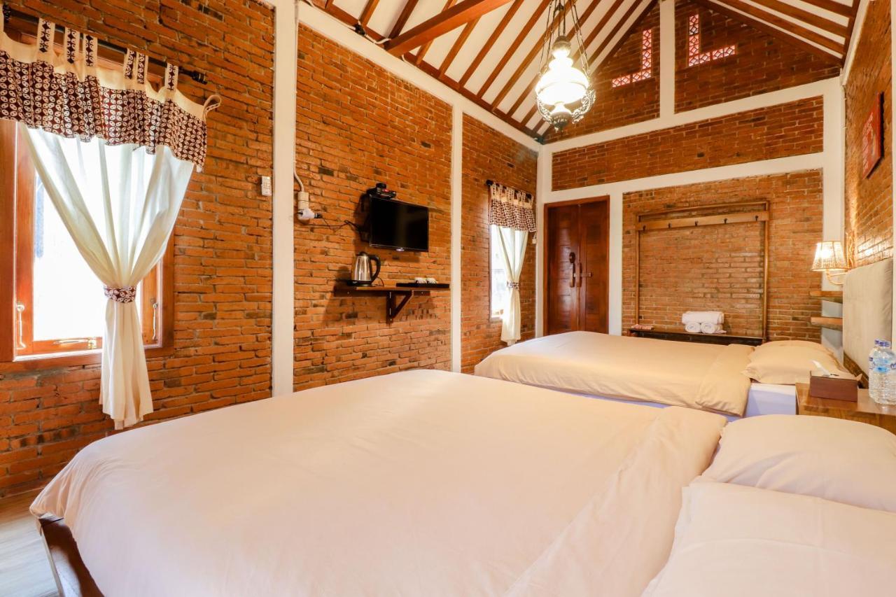 Omah Teras Bata Guesthouse Yogyakarta Ngoại thất bức ảnh
